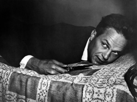 kiss-me-deadly-ralph-meeker-1955